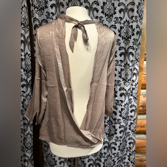 Metallic Taupe Open Wrap Back Blouse Size S - Picture 2 of 8